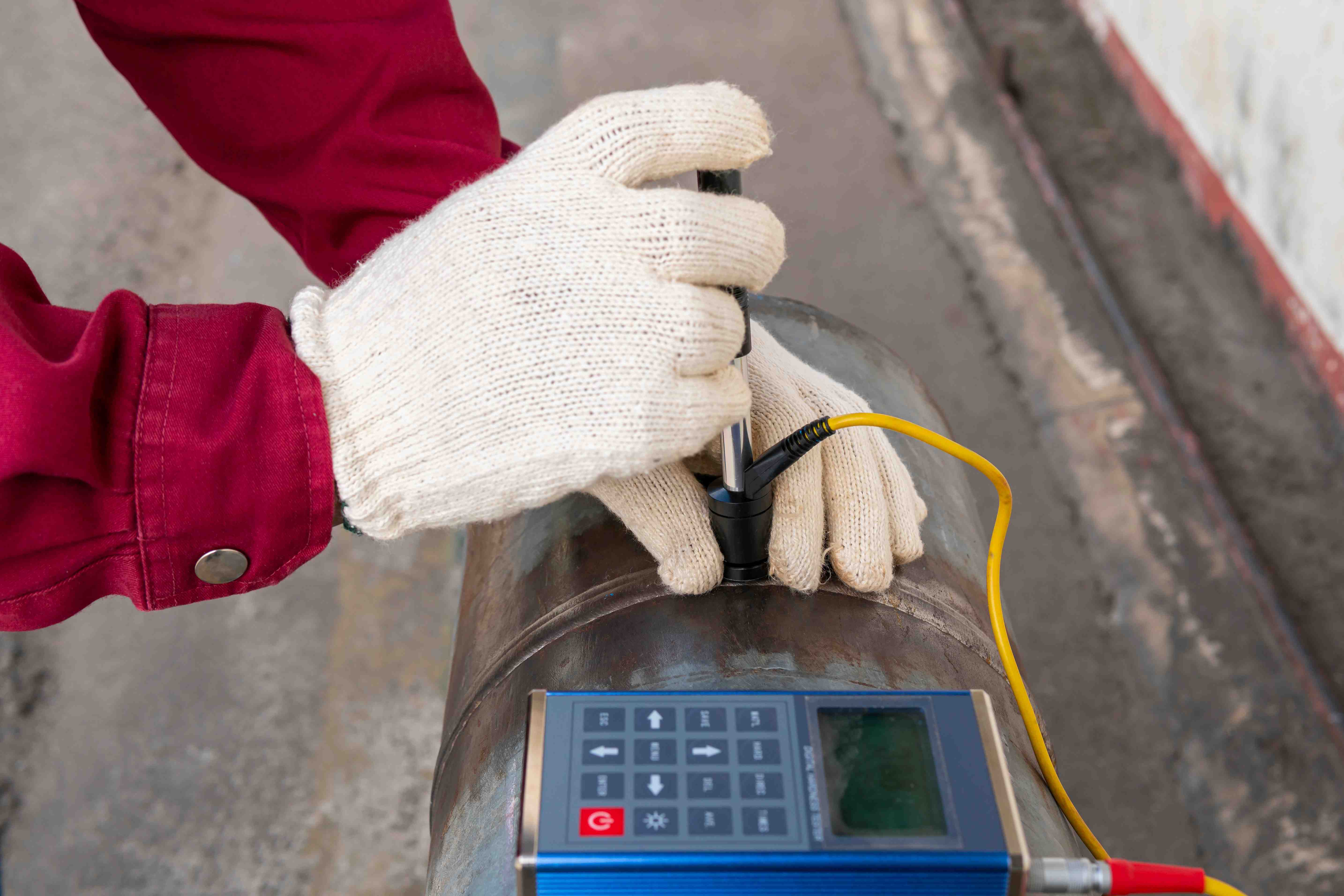 Brinell hardness testing of alloy pipe and welding after a post weld heat treatment (PWHT)